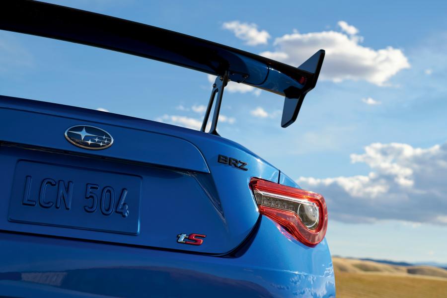 Детали экстерьера Subaru BRZ tS (ZC6) 2017 года  (NA) (фото 8 из 22)